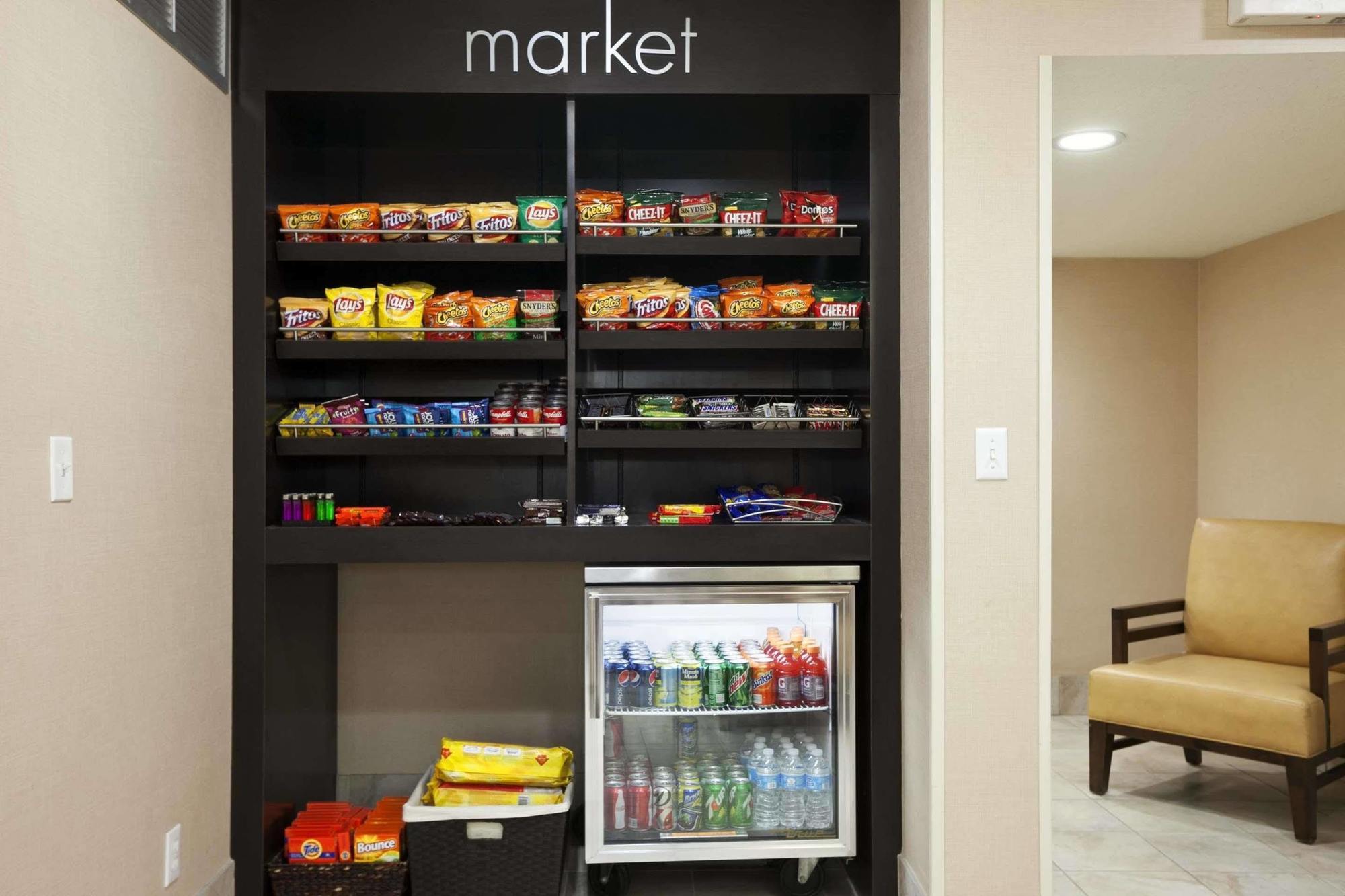 Hawthorn Suites Of Troy Exteriör bild